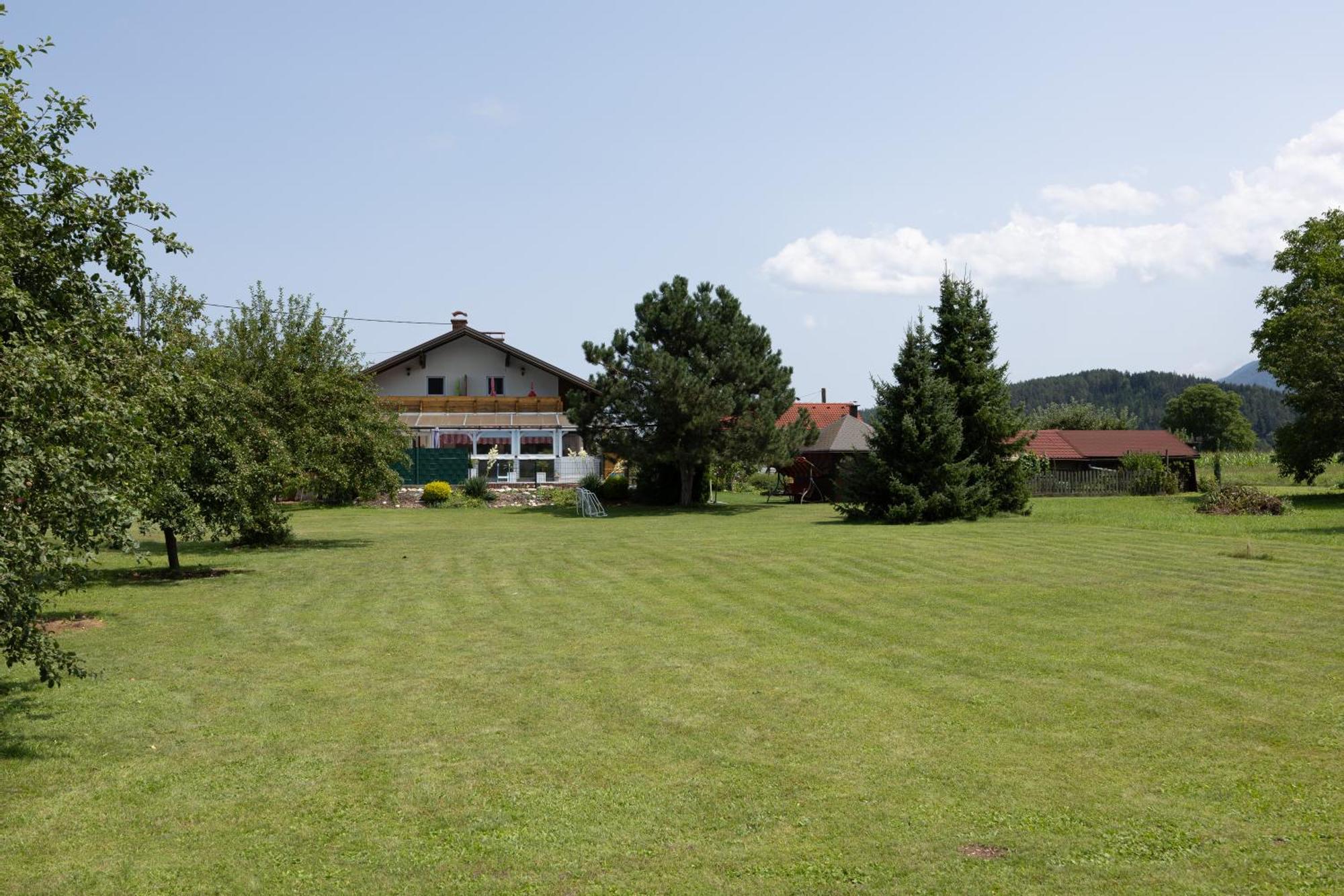 Christis Apartments Eberndorf Exteriör bild
